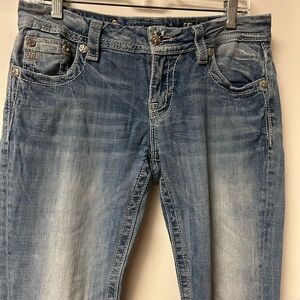 Miss Me Ladies Light Wash Blue Jeans Size 28